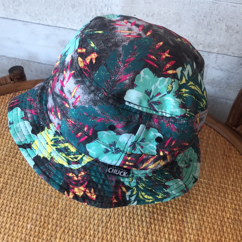 Original Chuck bucket hat